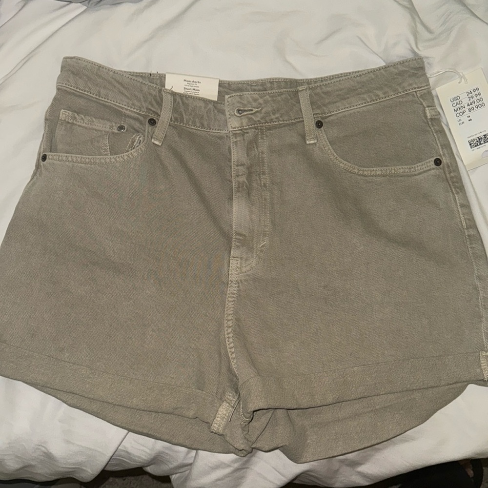 H&M Mom Shorts